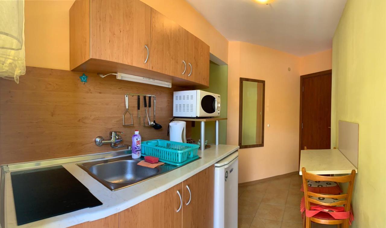 Guest House “Olesya” Obzor Luaran gambar