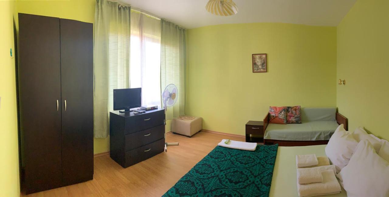 Guest House “Olesya” Obzor Luaran gambar