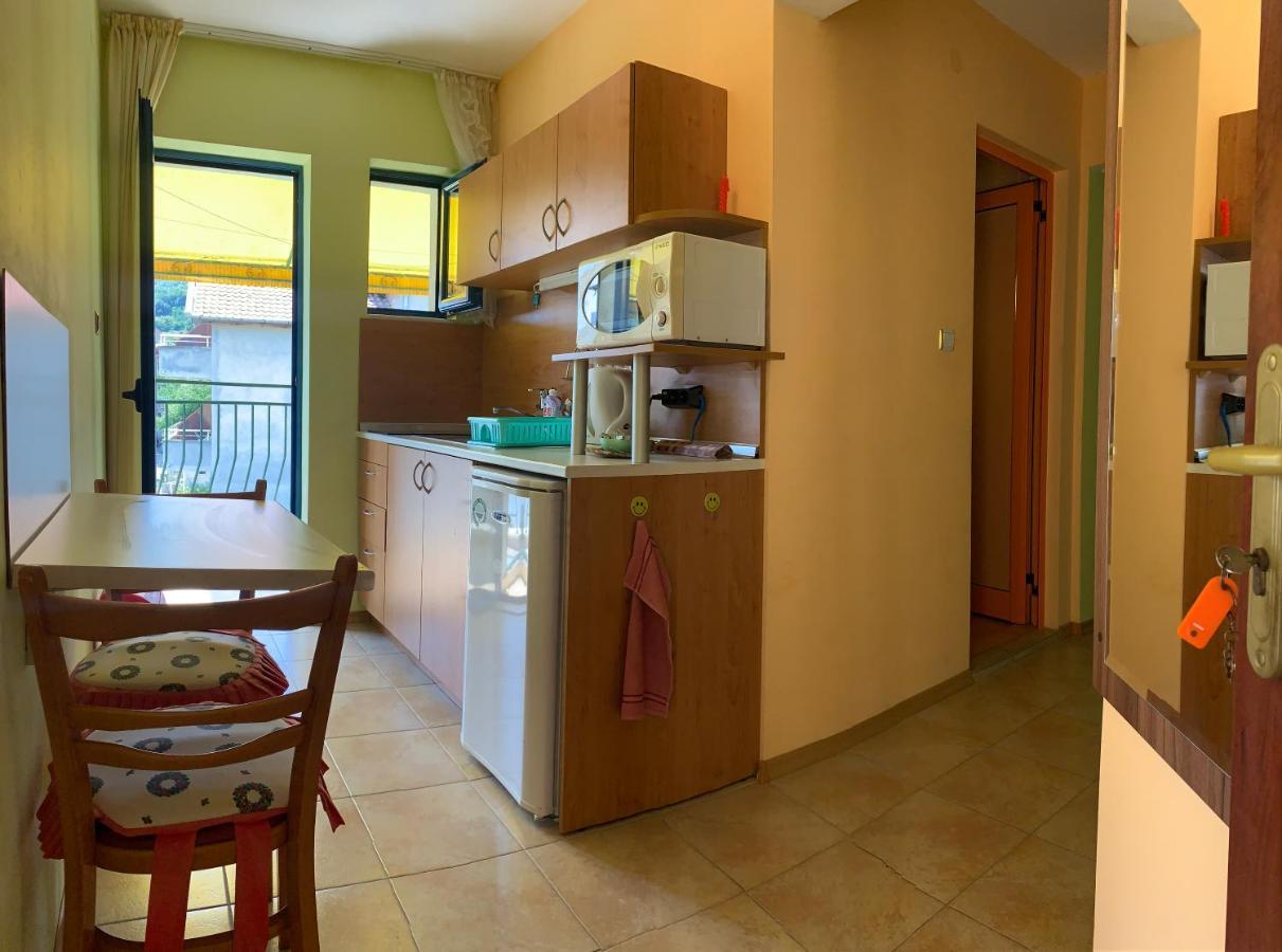 Guest House “Olesya” Obzor Luaran gambar