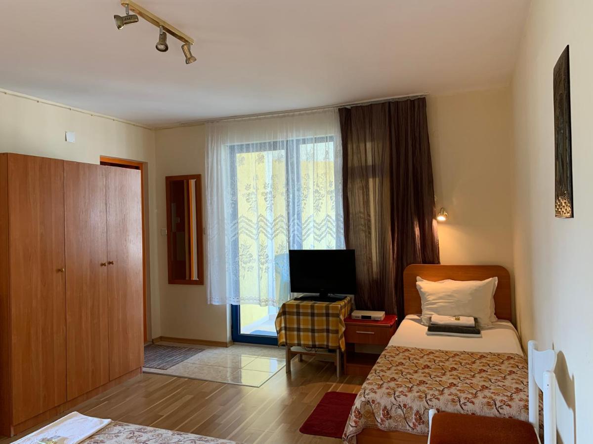 Guest House “Olesya” Obzor Luaran gambar