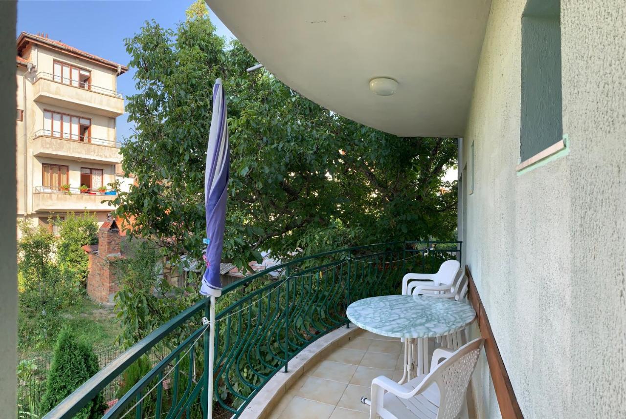 Guest House “Olesya” Obzor Luaran gambar
