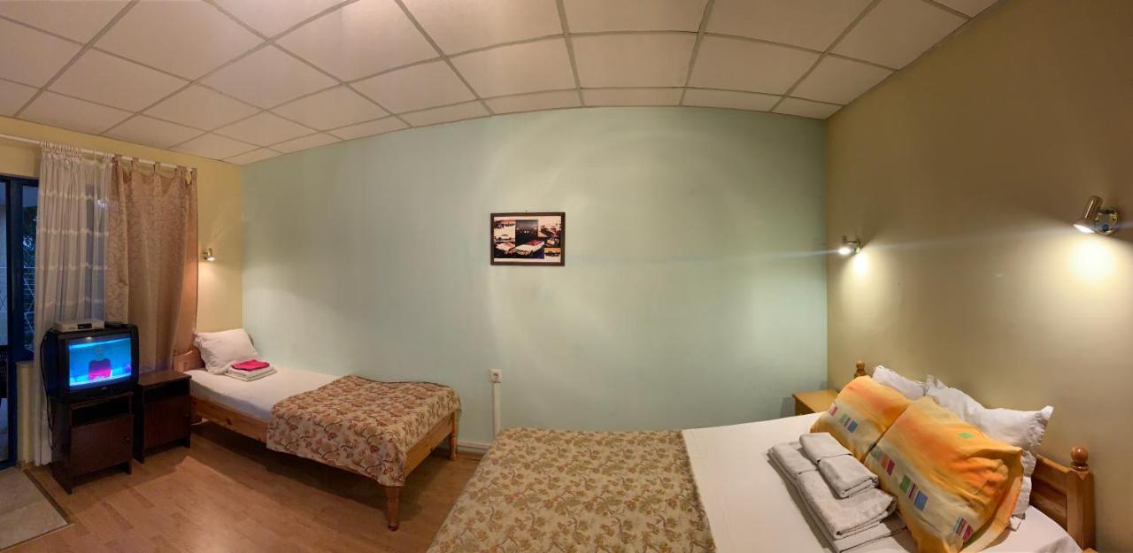 Guest House “Olesya” Obzor Luaran gambar
