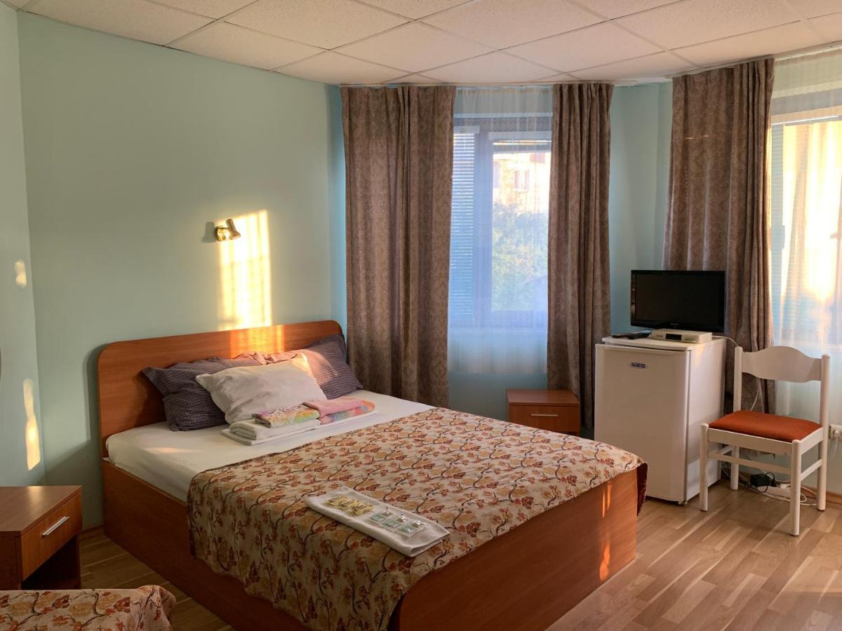 Guest House “Olesya” Obzor Luaran gambar